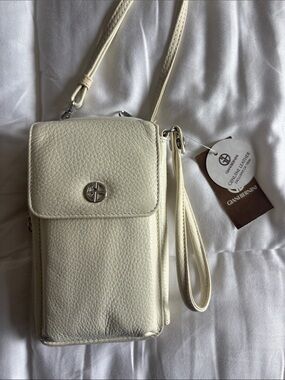 Giani Bernini Off-White Leather Crossbody Phone Bag with Wristlet